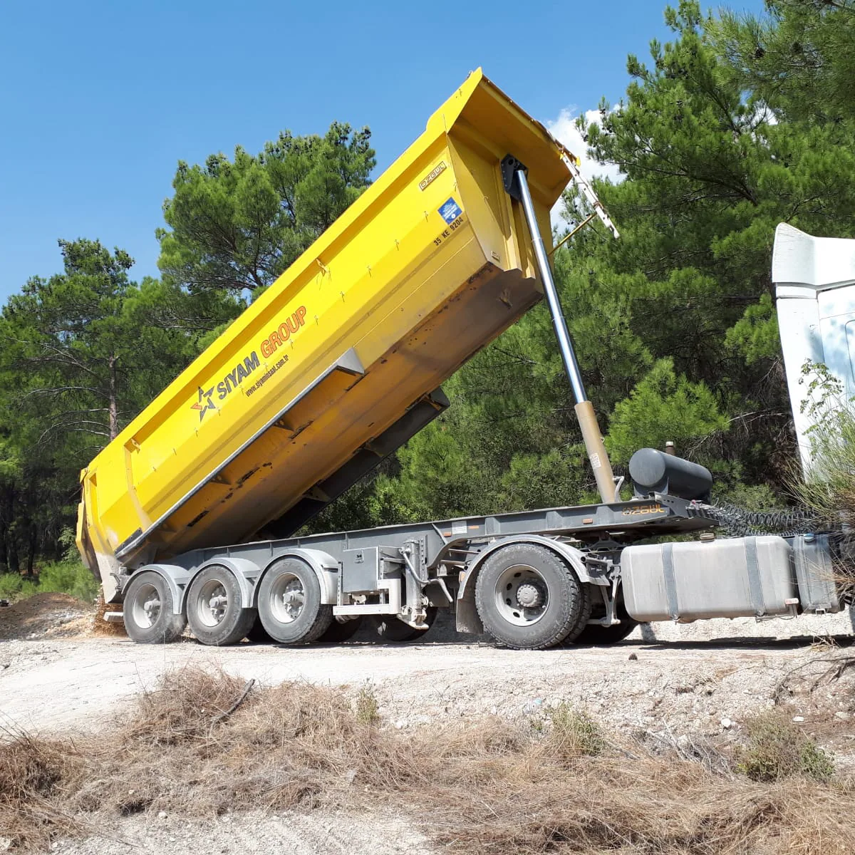 Karaburun İlçesi Köylere Hizmet Götürme Biliği proje görseli 3
